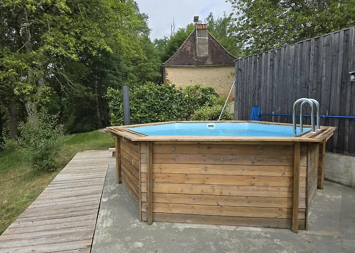 Dom wakacyjny Au Coeur De La Dordogne, Maison Pour 6, Piscine Rouffignac Saint-Cernin
